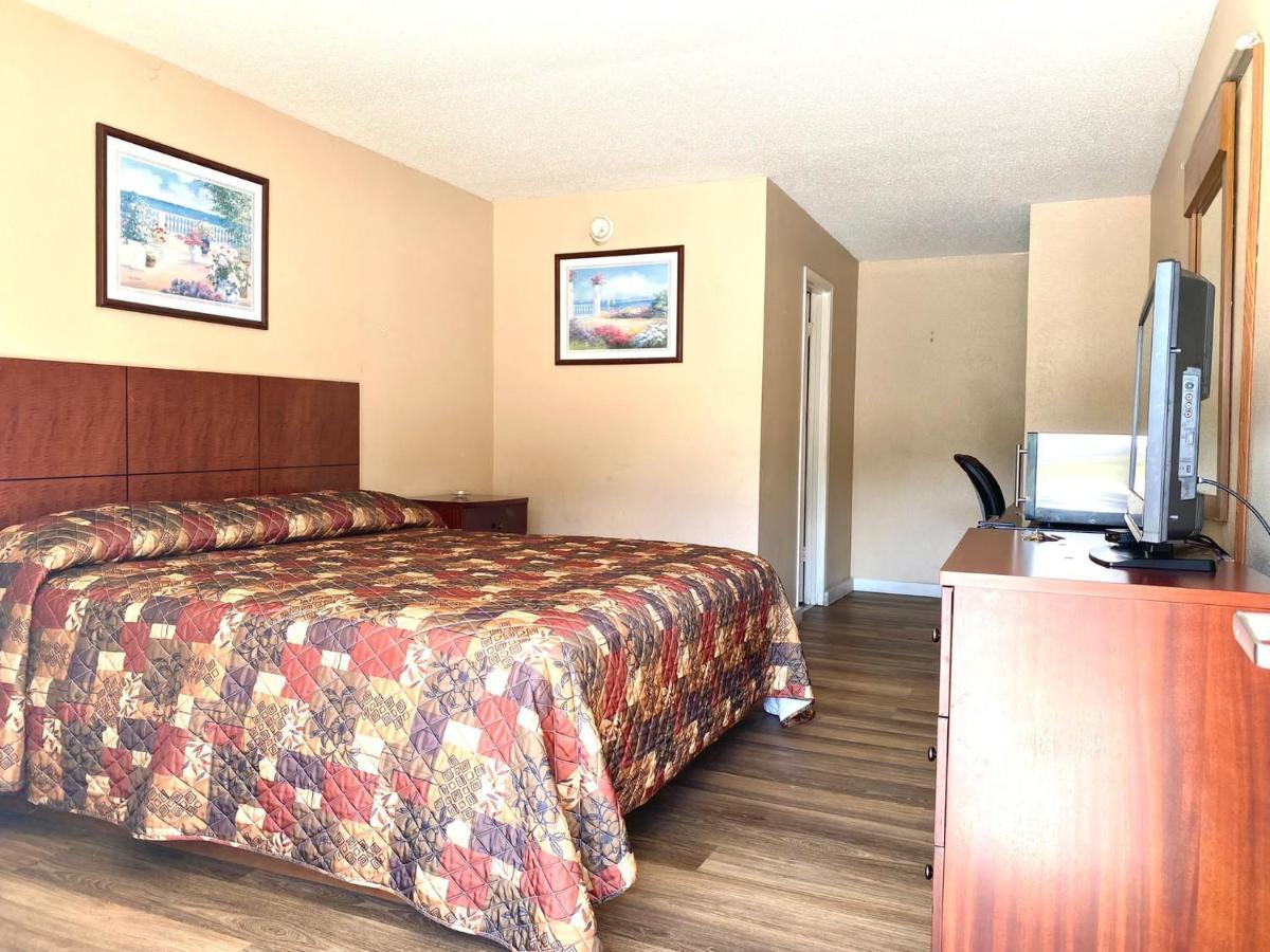 Economy Inn Світвотер Екстер'єр фото